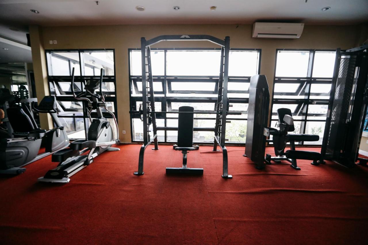 Hotel Santika Pontianak Kültér fotó